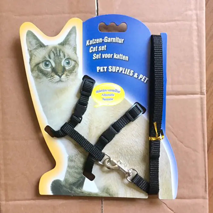 Cat Leash and Harness - Pet Walking Gear for Cats